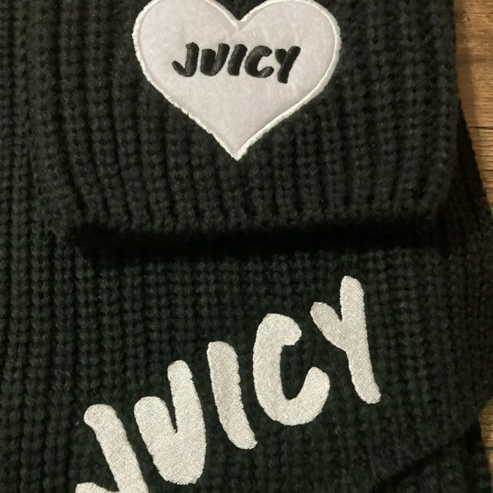NWT JUICY COUTURE SCARF AND HAT  SET